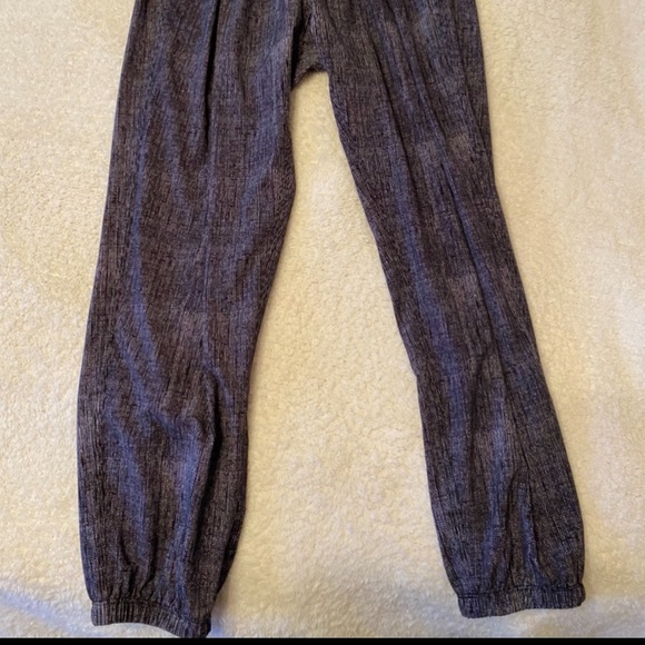 Lululemon pants - Picture 2 of 2